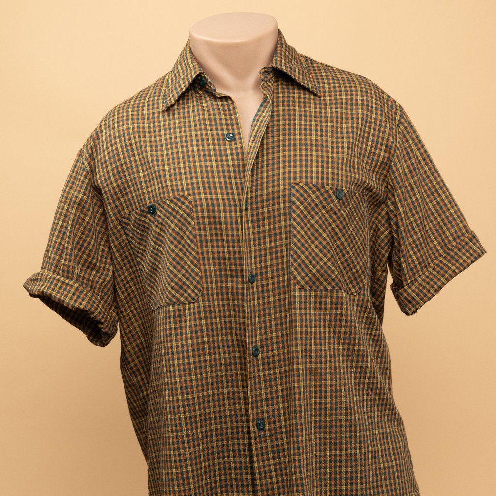 Vintage Unmarked Plaid Button Up